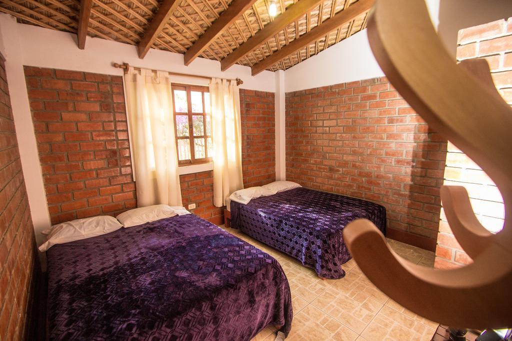 Casa Huerta Jacaranda Pension Pacaran Buitenkant foto
